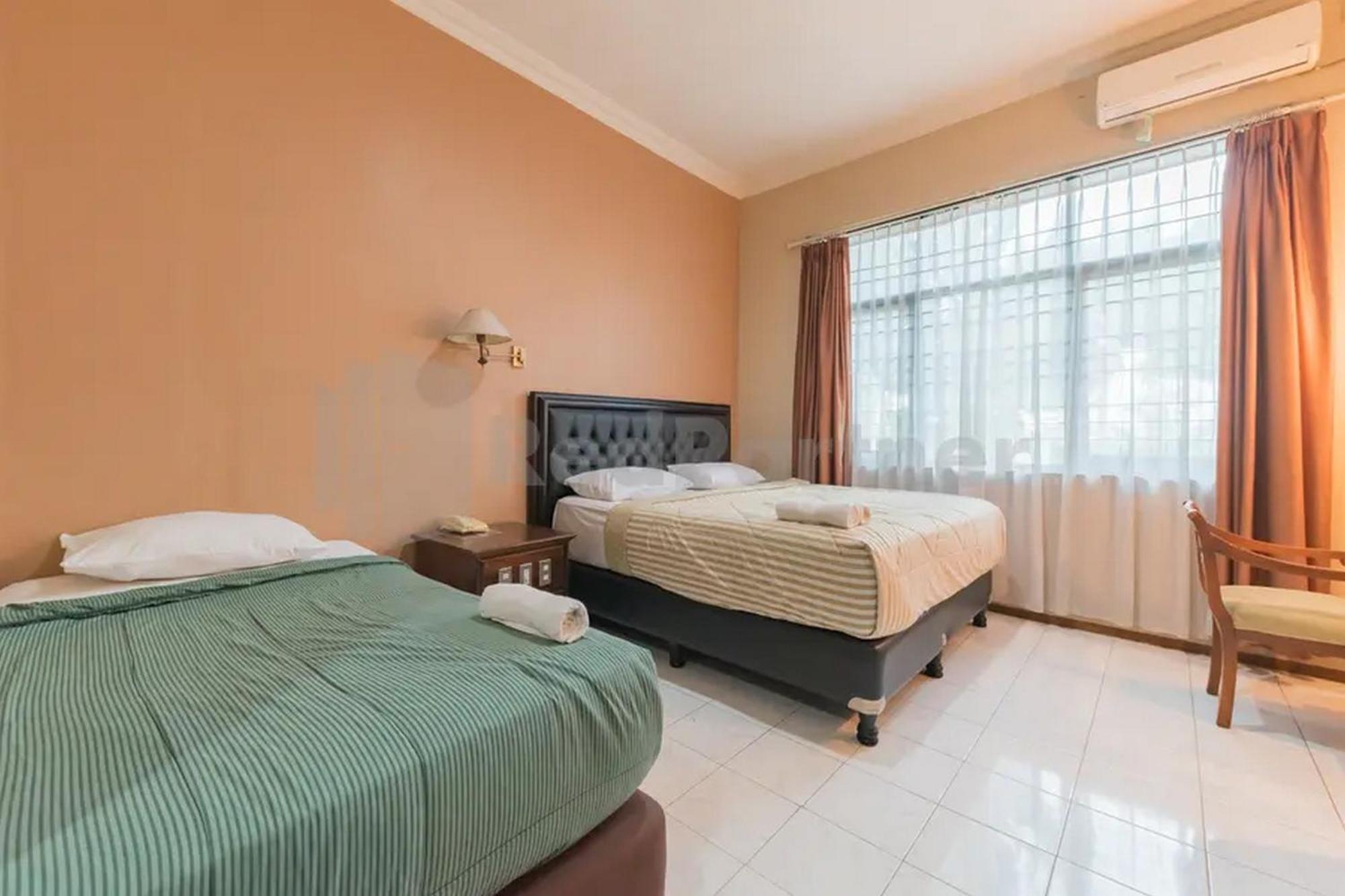 Hotel Ayong Linggarjati Kuningan Mitra Reddoorz Kültér fotó